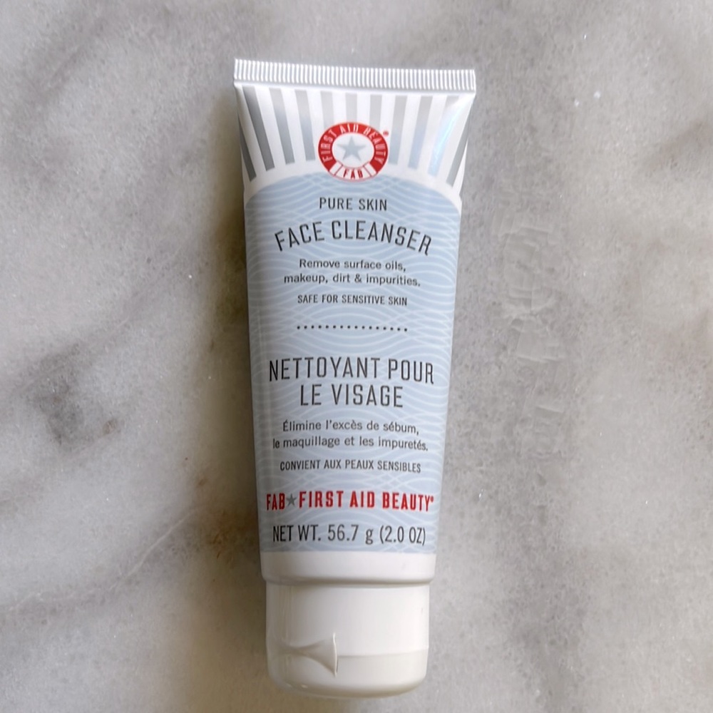 FIRST AID‎ BEAUTY | Unopened Full-Size Pure Skin Fragrance-free Face Cleanser